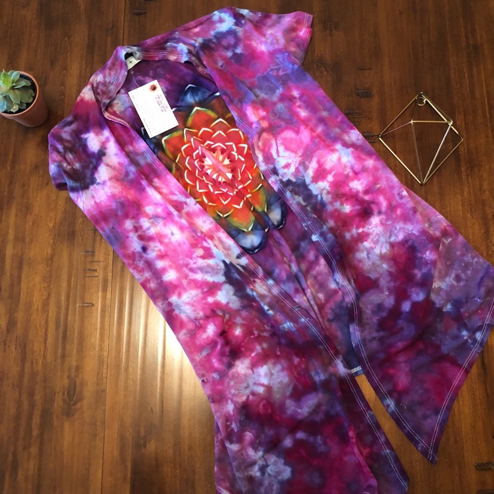 B + B Tie-Dyed Short Sleeve T-Shirt Cardigan